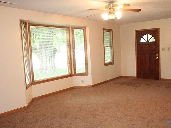 5th image of 1008 Willmoore Cir