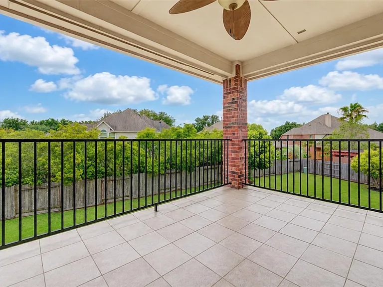 1335 Altavilla Ln — Photo 41