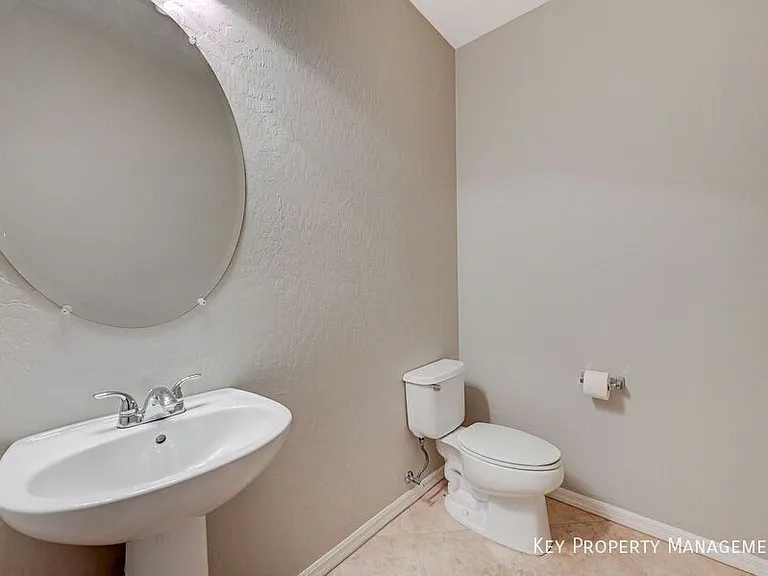 81 Lovage St — Photo 8