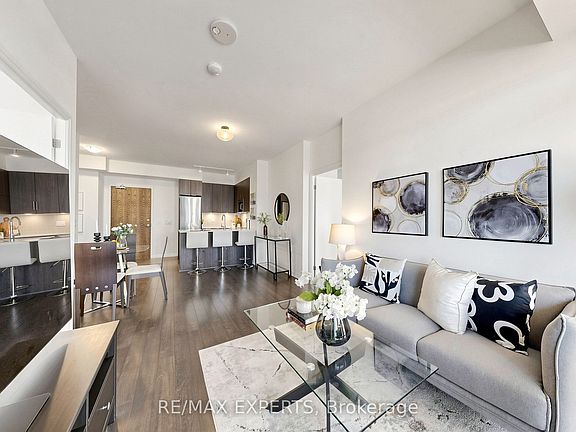 5th image of 99 Eagle Rock Way #302