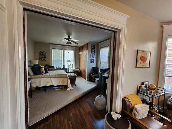2nd image of 4310 Forest Ave #1