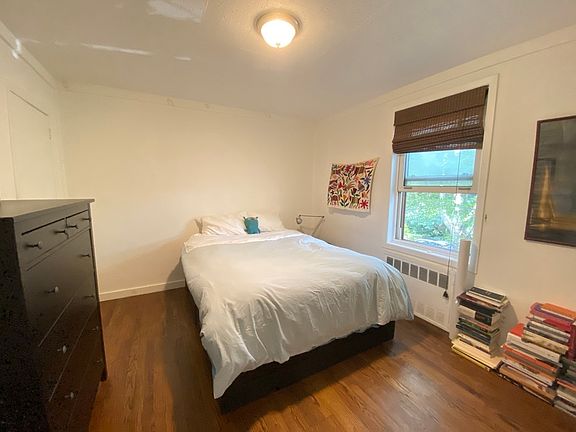 3rd image of 39-22 49th St #2R