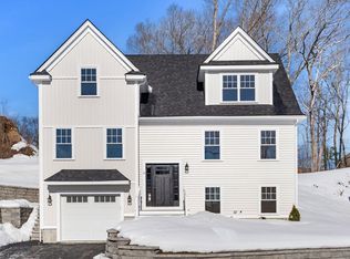 9 Sylvan Hill Xing, Haverhill, MA 01832