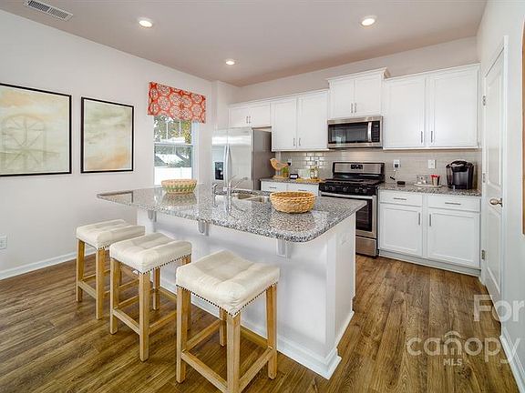 5th image of 107 Sequoia Forest Dr #35
