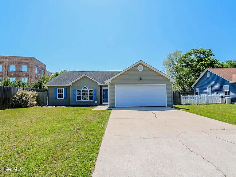 3503 Mandy Ln — Photo 2