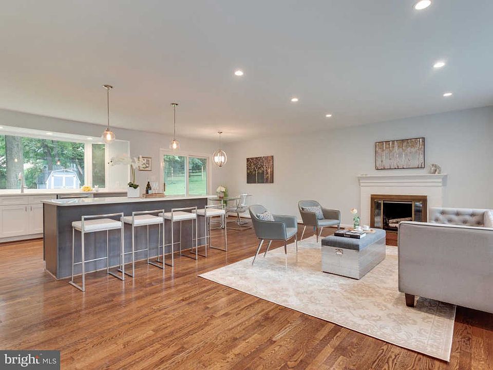 1st image of 6711 Capstan Dr