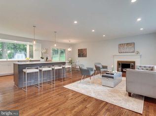 6711 Capstan Dr, Annandale, VA 22003