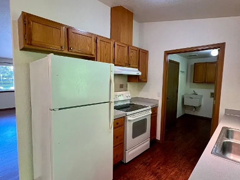 2422 Leach Ct SE — Photo 7