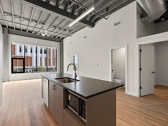 5th image of 2150 Bagley St #14