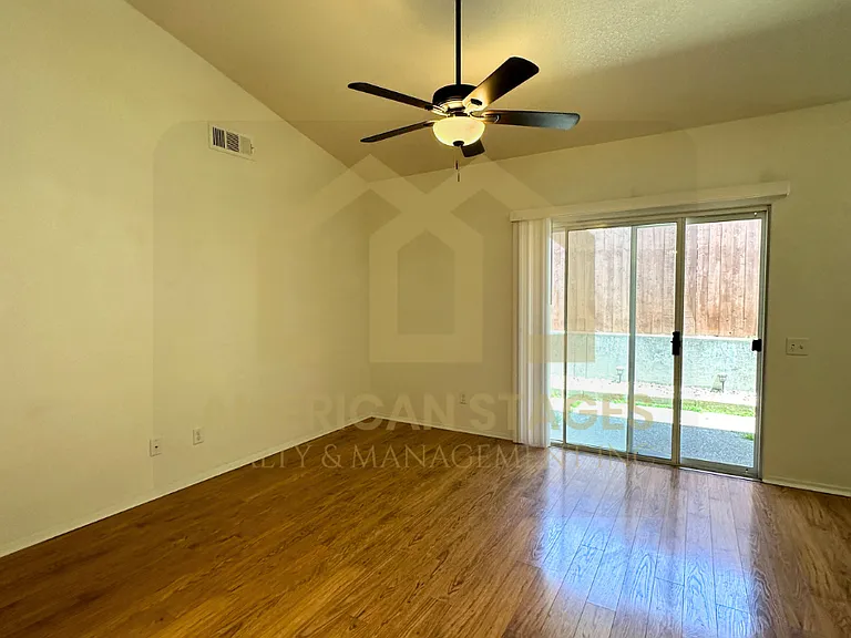 1417 Glen Ellen Ln — Photo 8