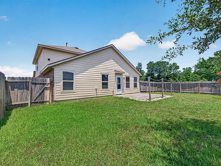 23718 Water Hickory Dr — Photo 40