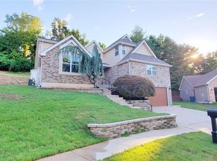 12068 Avery Ln, Bridgeton, MO 63044