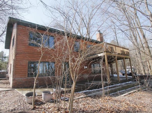 207 East Water Street, Montello, WI 53949