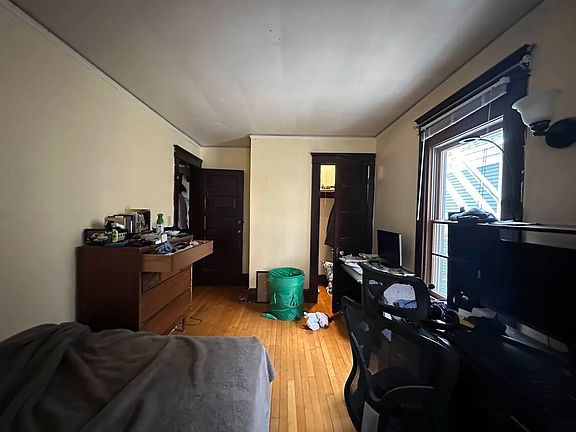 4th image of 407 Hamilton Pl Unit 1