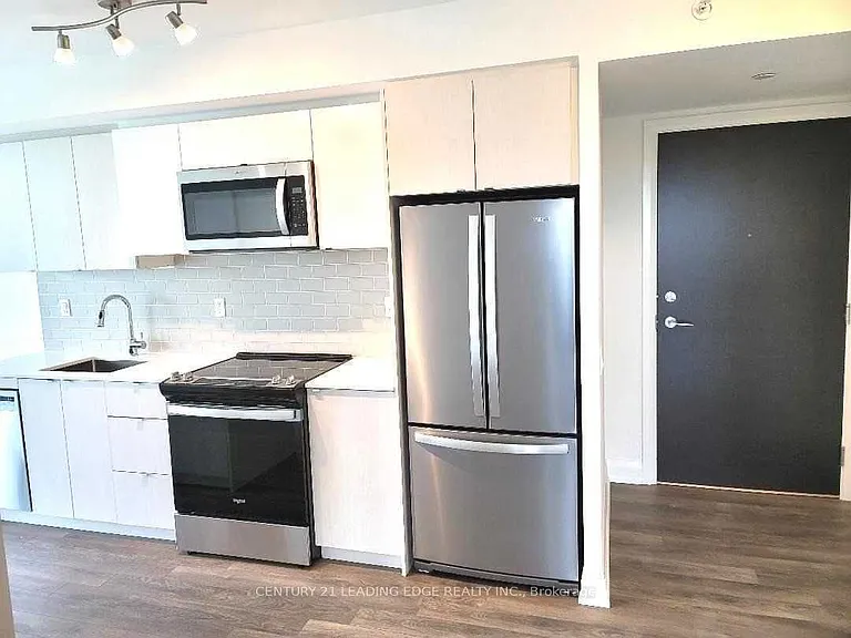1461 Lawrence Ave W #302 — Photo 13
