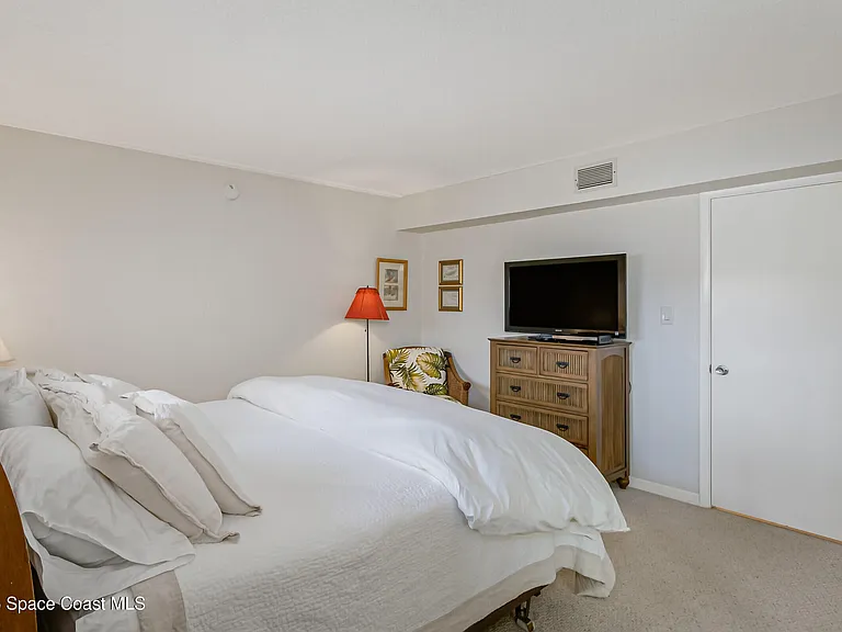 5050 Ocean Beach Blvd #107 — Photo 16