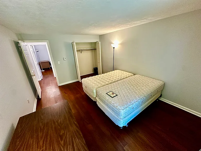 1205 Grafton St #B18 — Photo 17