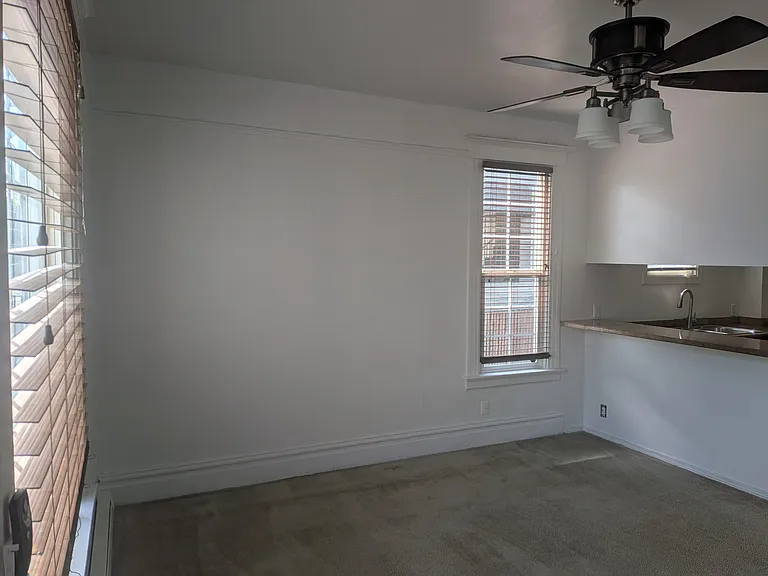 818 NE 42nd St #1 — Photo 6
