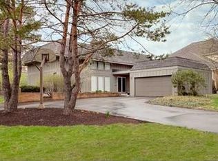 2478 Club Rd, Columbus, OH 43221