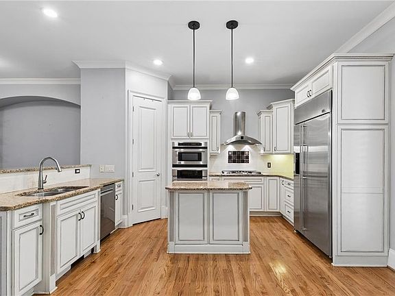5th image of 1229 Mecaslin St NW Unit 6