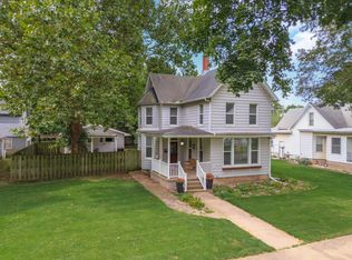 105 W Elm St, Fairbury, IL 61739