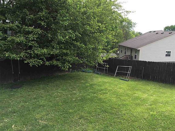 3rd image of 2605 S Southern Pines Ct