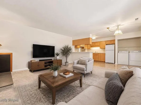 268 Summerwalk Cir, Chapel Hill, NC 27517