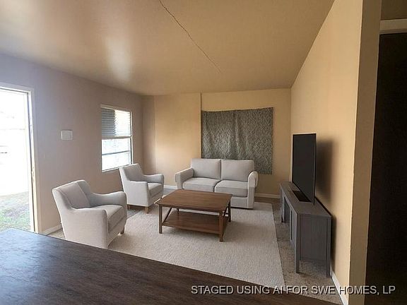 4th image of 4146 Tamarak Dr