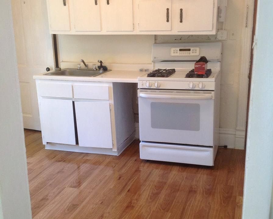 1st image of 903 Bellevue Ave APT 3
