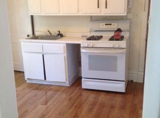 903 Bellevue Ave APT 3, Elgin, IL 60120