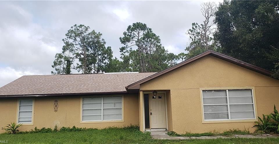 1st image of 571 Everglades Blvd N