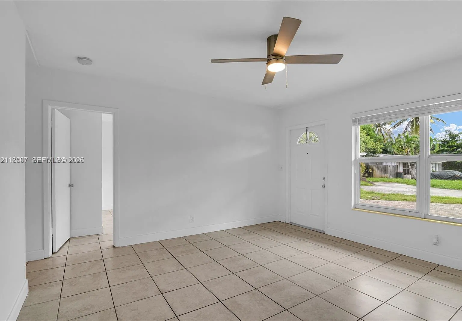 Hillsboro Estates — Photo 4