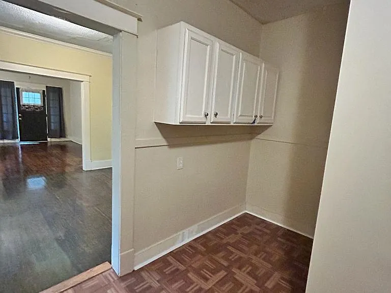 1378 S Pkwy E — Photo 14