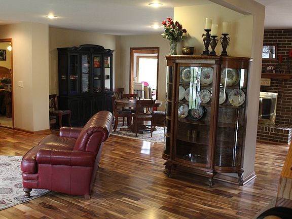 5th image of 601 N Fairview Ave