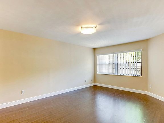 Townhouse-for-Rent-in-Doral
