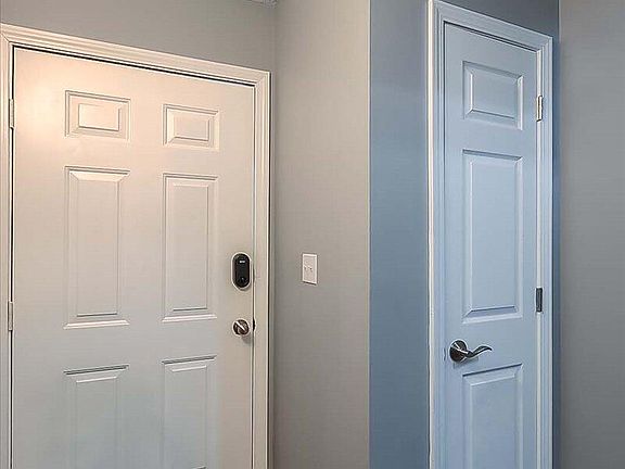4th image of 1325 Trent Blvd Unit 119
