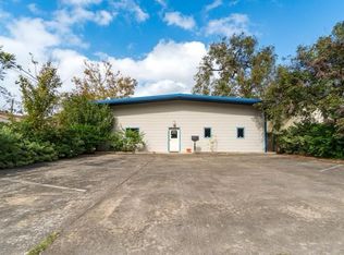 224 E Main St, Clute, TX 77531