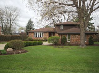 105 Tanager Dr, Bloomingdale, IL 60108