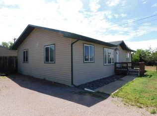 103 3rd Ave, Newcastle, WY 82701