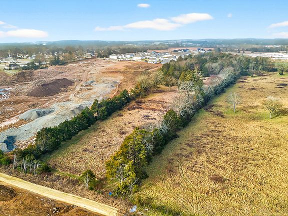 4th image of 719 Hancock Ln