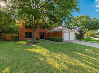 1519 Warwick Dr, Mansfield, TX 76063