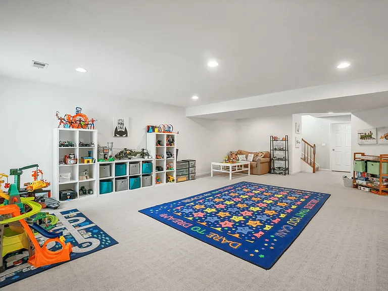 18119 Camdenhurst Dr — Photo 25