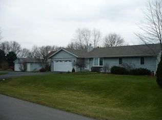 11340 Mount Vernon Rd, Roscoe, IL 61073