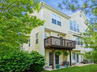1 Marina Dr, Bayonne, NJ 07002
