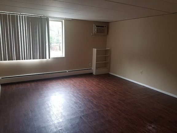 2nd image of 590 E Buchtel Ave APT 27
