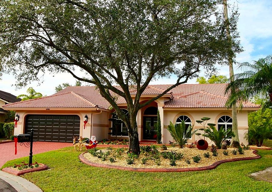 1st image of 1700 NW 127th Way