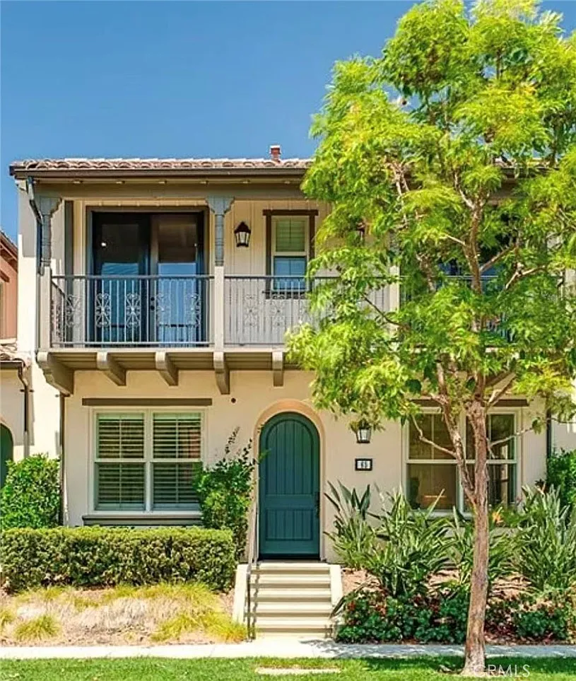 3 bed, 1619 sqft, $4,550 — Photo 3