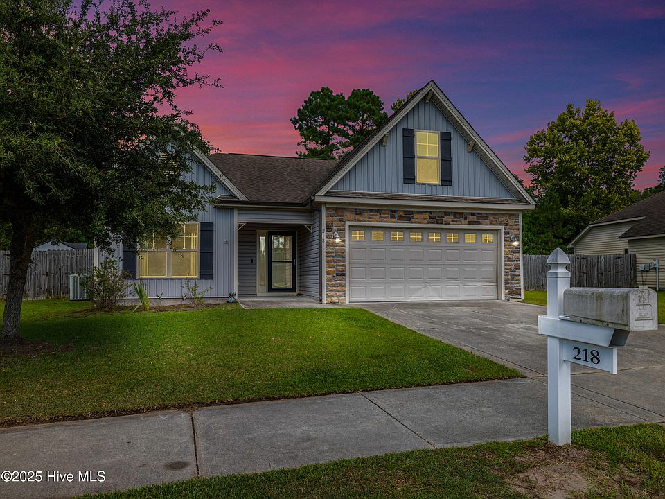 1st image of 218 Hidden Oaks Drive