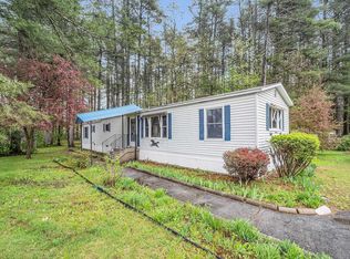 19 Saturn Ln, Nashua, NH 03062