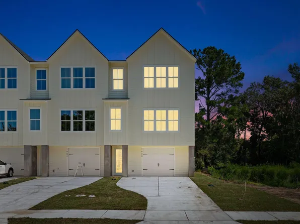 1600 Lauda Dr, Mount Pleasant, SC 29464